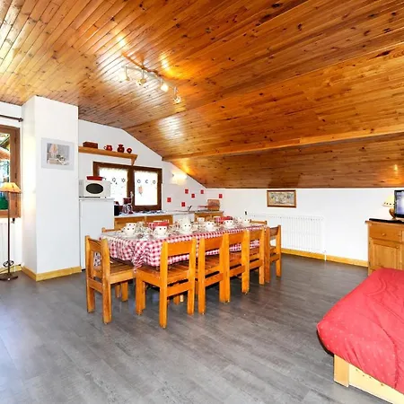 Appartement Levassaix 2 *